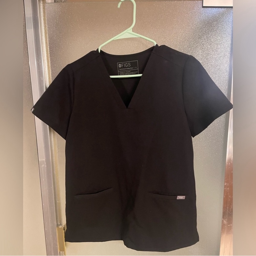 Figs Women’s Black Casma - Three Pocket Scrub Top